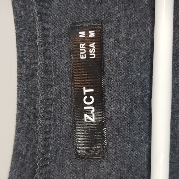 Women's dark gray twisted hem tank, size M - Picture 2 of 4